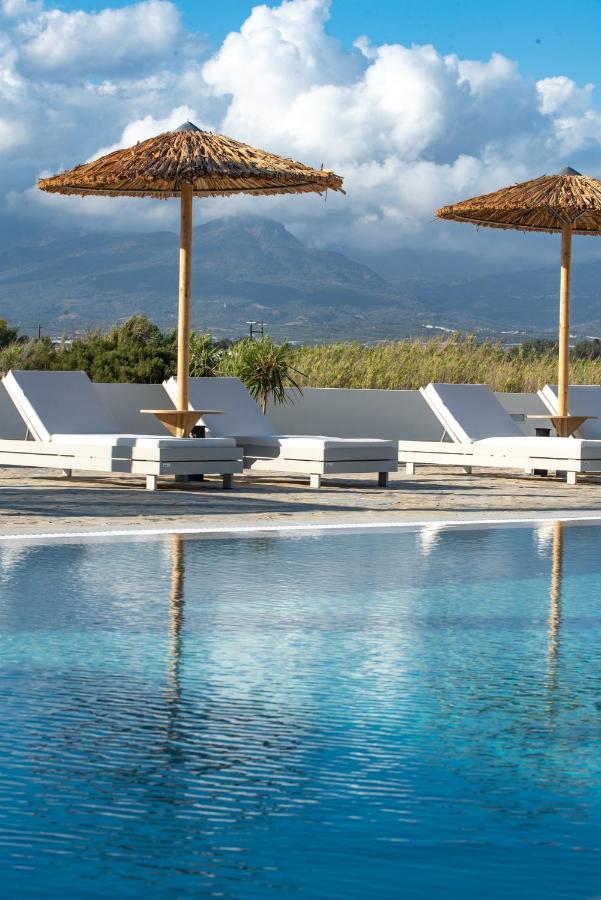 Villa Pnoe Seaside Kalamaki  Esterno foto