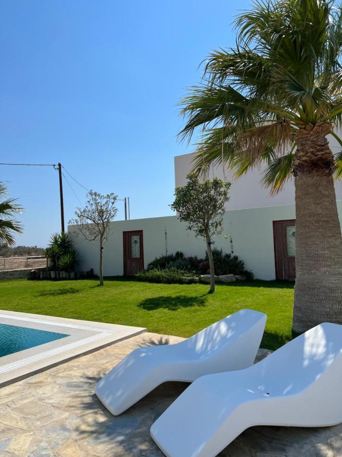 Villa Pnoe Seaside Kalamaki  Esterno foto