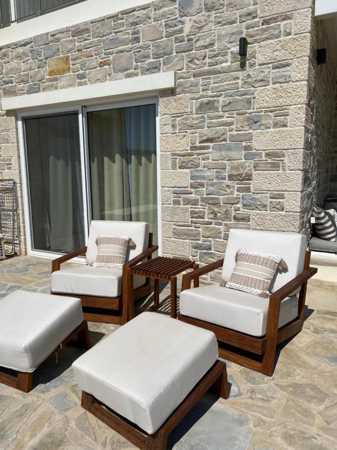 Villa Pnoe Seaside Kalamaki  Esterno foto